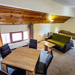 Friends Family Hotel