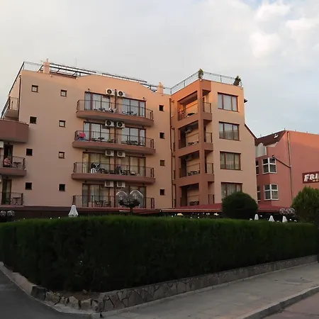 Friends Family ホテル サニービーチ