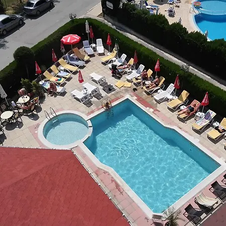 Friends Family ホテル 3*