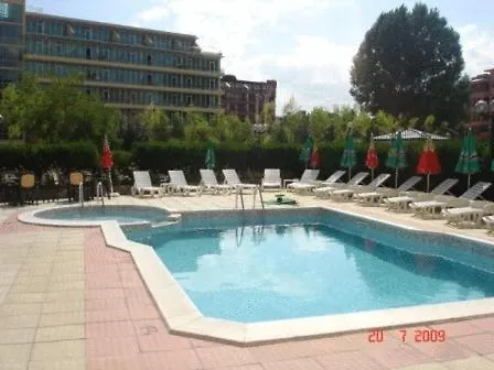 Friends Family Hotel 3*