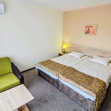 Friends Family Hotel