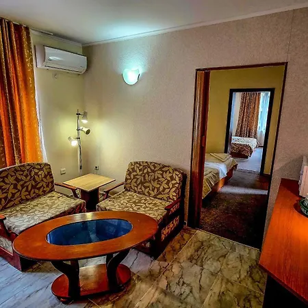 Friends Family Szálloda Napospart