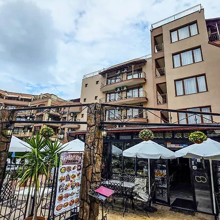 Friends Family Hotel