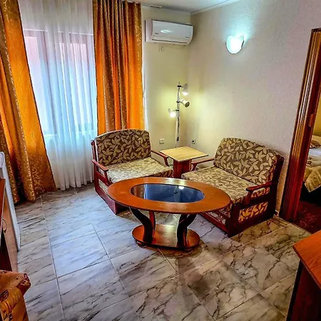 Friends Family Hotel 3*